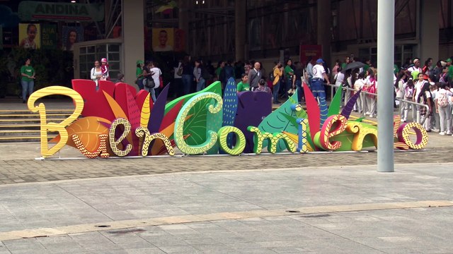 27-09-18 Festival Buen Comienzo Mundos de Colores abrio sus puertas los ninos de Medellin