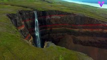 #INCREIBLE: Espectaculares imágenes de una cascada rodeada de roca volcánica negra y roja