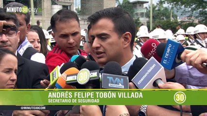 9-11-18 Paradero Inteligente que fue pintado cerca a la UdeA ya fue limpiado