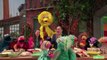 Sesame Street: Celebrando Dia de Accion de Gracias! | Canciones de Dia de Accion de Gracias