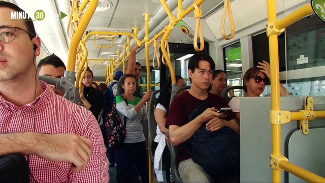 17-07-19 Gracias al Metroplús eléctrico, Medellín ha dejado de recibir más de 60 toneladas de partículas contaminantes