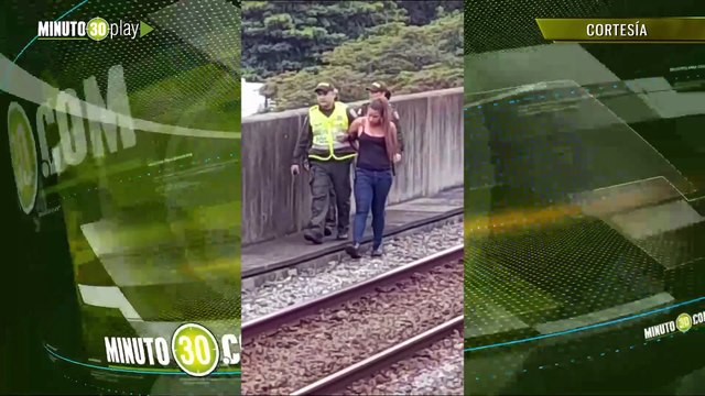 Mujer ingresó a las vías del metro en estación Hospital
