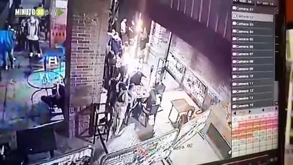 ¡Velas tan disimuladas! Denuncian que dos mujeres se robaron un morral de un local en El Poblado Escribe un mensaje