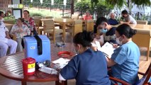 Arrancó en Medellín la vacunación contra el covid-19 en los adultos mayores de 80 años