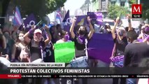 Protestan colectivos feministas en Puebla