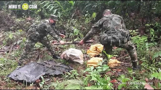 Tropas del Ejército ubican depósito ilegal de armamento y explosivos en San Francisco, Antioquia