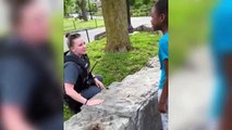 #VIRAL: Policía termina llorando luego de ver a niña afroamericana levantar sus manos aterrada al verla