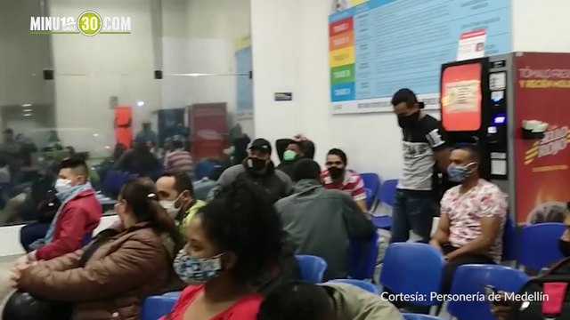 Video. ¡Irresponsables! En IPS de El Poblado aglomeraron un 'gentío' de pacientes con síntomas respiratorios