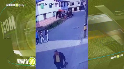 Qué impresión Vea el video del momento en el que un estudiante es arrollado por una moto
