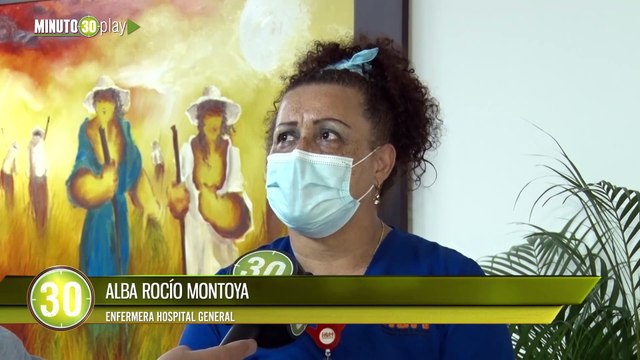 Tras varias horas de recibir la primer dosis de la vacuna, Alba Montoya dice que no le ha dado ningún malestar