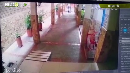 Forcejeó con los ladrones en Prado Centro, los tipos le alcanzaron a robar la gorra