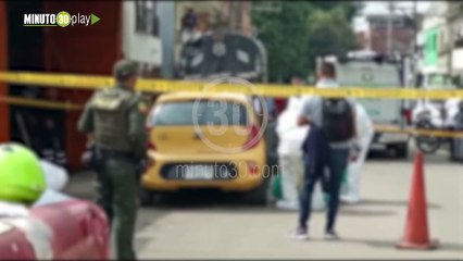 Se robaron un taxi en Medellín y dejaron dos muertos embolsados adentro