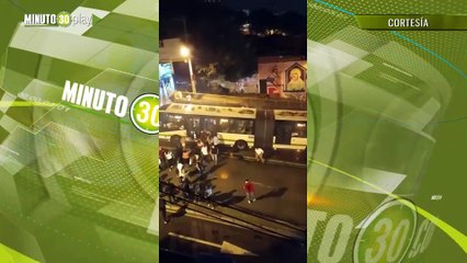 Casi se prende Pasajeros tuvieron que evacuar rápidamente un Metroplus