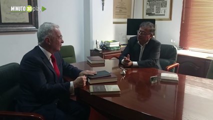 Álvaro Uribe se reunió este miércoles con Gustavo Petro
