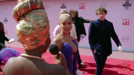 Jack Harlow dispara su tiro a Saweetie