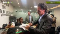Por supuesta financiación ilegal de campaña, Federico Gutiérrez denunció a Gustavo Petro ante la Comisión de Acusación de la Cámara