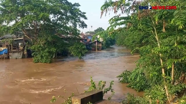 Debit Air Kali Ciliwung Bertambah, Kawasan Kebon Pala Terendam Banjir