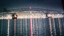 Nave urta il famoso ponte Key Bridge