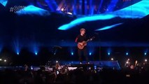 Ed Sheeran encanta al público de París con la interpretación de 