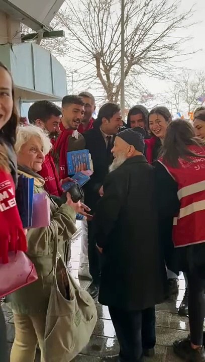 Kürtaj Dede'ye CHP'lilerden baskın