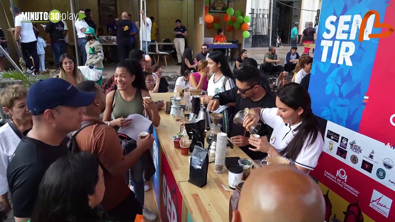 CAFE AL PARQUE con autoplay
