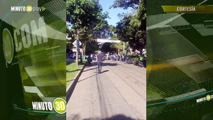 Dos fleteros frente al tránsito Envigado