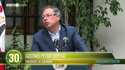 Petro lloró en Chile recordando cuando se alzó en armas
