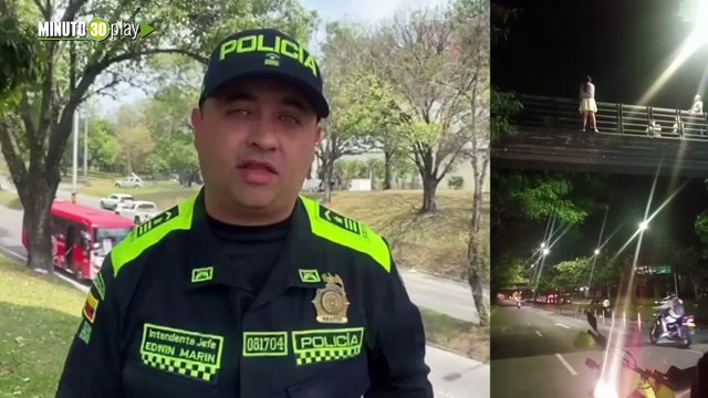 Héroes Policías salvan una mujer que se intentó