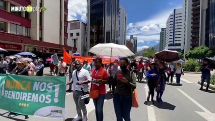 Paro de maestros en Medellín cierre en el Deprimido de la Av San Juan