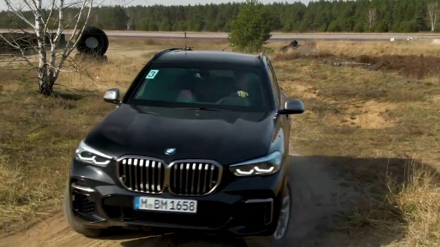 BMW Security Vehicle Trainings, Driving Safely in Dangerous Situations.