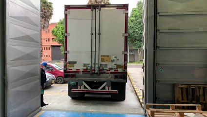 31-10-21 Este domingo Colombia recibio 1400400 vacunas de Moderna  (1)