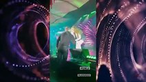 Canelo Álvarez se olvida de su esposa y le coquetea a Lucero ¡en pleno concierto!