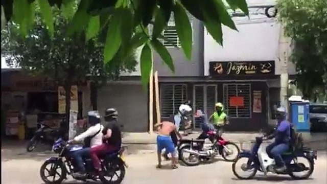 08- 03-2021 Neiva jovenes golpeados