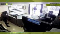 Violento atraco, en dos minutos desocuparon una joyería