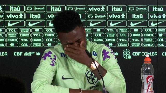 Vinicius, victime de racisme, craque et fond en larmes en pleine conférence de presse