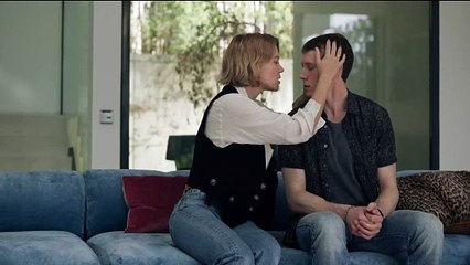 The Beast (La bestia) Clip