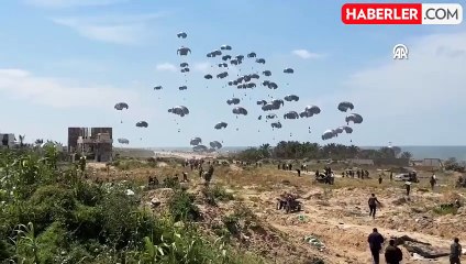 Gazze'ye havadan yardım faciası! 12 kişi boğuldu, 6 kişi ezildi