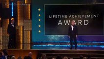 27º Critics Choice Awards - Billy Crystal acepta el premio a la trayectoria