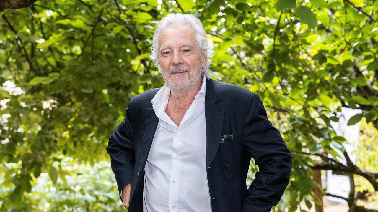 GALA VIDEO - Pierre Arditi : quels sont ses liens avec sa belle-fille Salomé, fille de Claude Lelouch ?