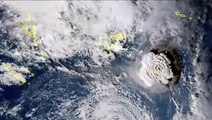 Tsunami golpea la isla de Tonga en el Pacífico Sur tras una erupción volcánica submarina