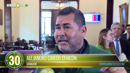 Senado da el primer paso para reducción de altos salarios