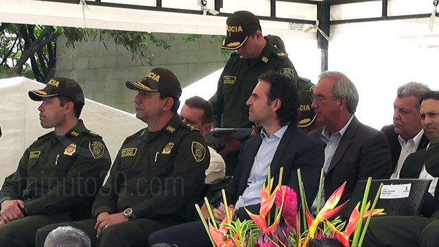 02-05-17-alcalde-medellin-preocupacion-no-saber-papel-ciudadanos-dia-181