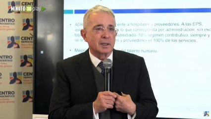 Uribe explicando la reunión con Petro sin autoplay