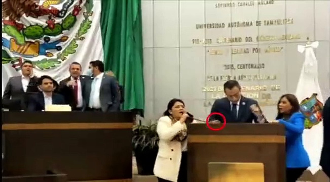 VIDEO Diputada es grabada robando celular es sobrina de AMLO Vídeo