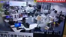 Momentos del fuerte #terremoto en Fukushima, Japon, de magnitud 7.3 de esta mañana