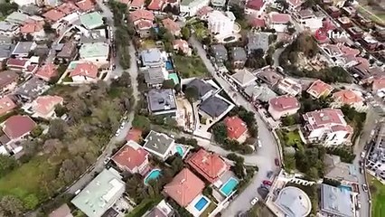 İstanbullulara otobüs ittiren Ekrem'in zevku sefa sürdüğü villaları