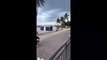 Un mini tornado causa estragos en el paseo marítimo de Hollywood Beach