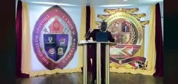 #VIDEO: Asaltan a estrafalario obispo de NY mientras daba su sermón durante una transmisión en vivo