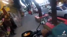 Policía pide ayuda a “biker” y atrapa a ladrón