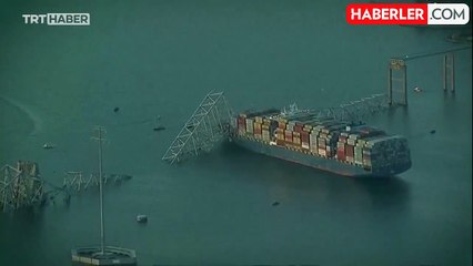 ABD'de kargo gemisinin yıktığı köprü havadan görüntülendi